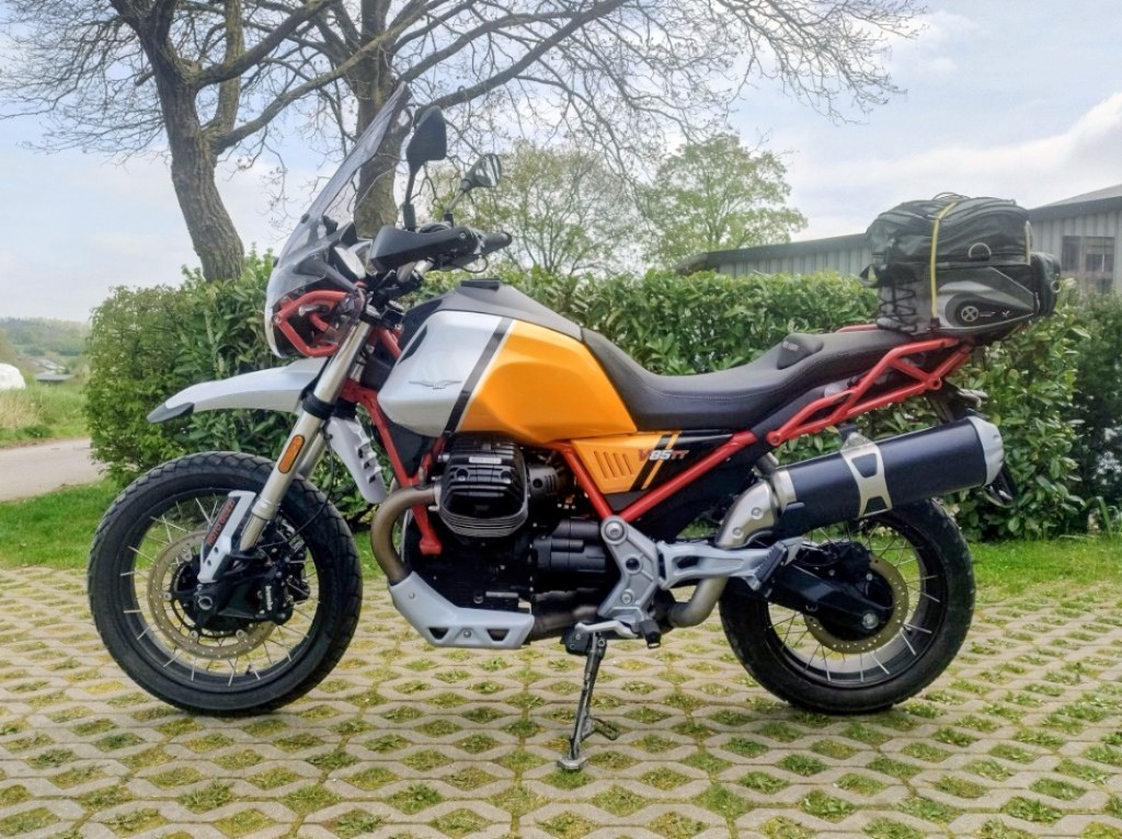 moto-guzzi-v85tt_oxford-hecktasche_2.jpg